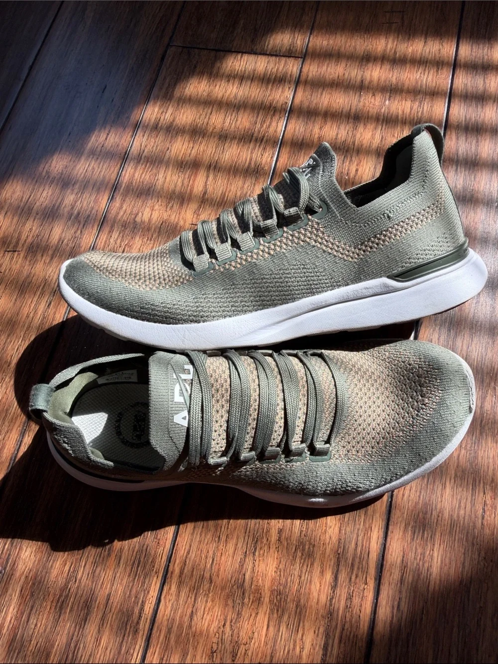APL Olive Green Knit Low-Top Sneaker Sz 8